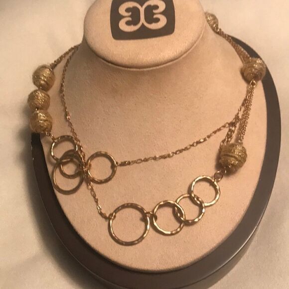 Beautiful Gold Necklace!!   - Picture 1 of 8